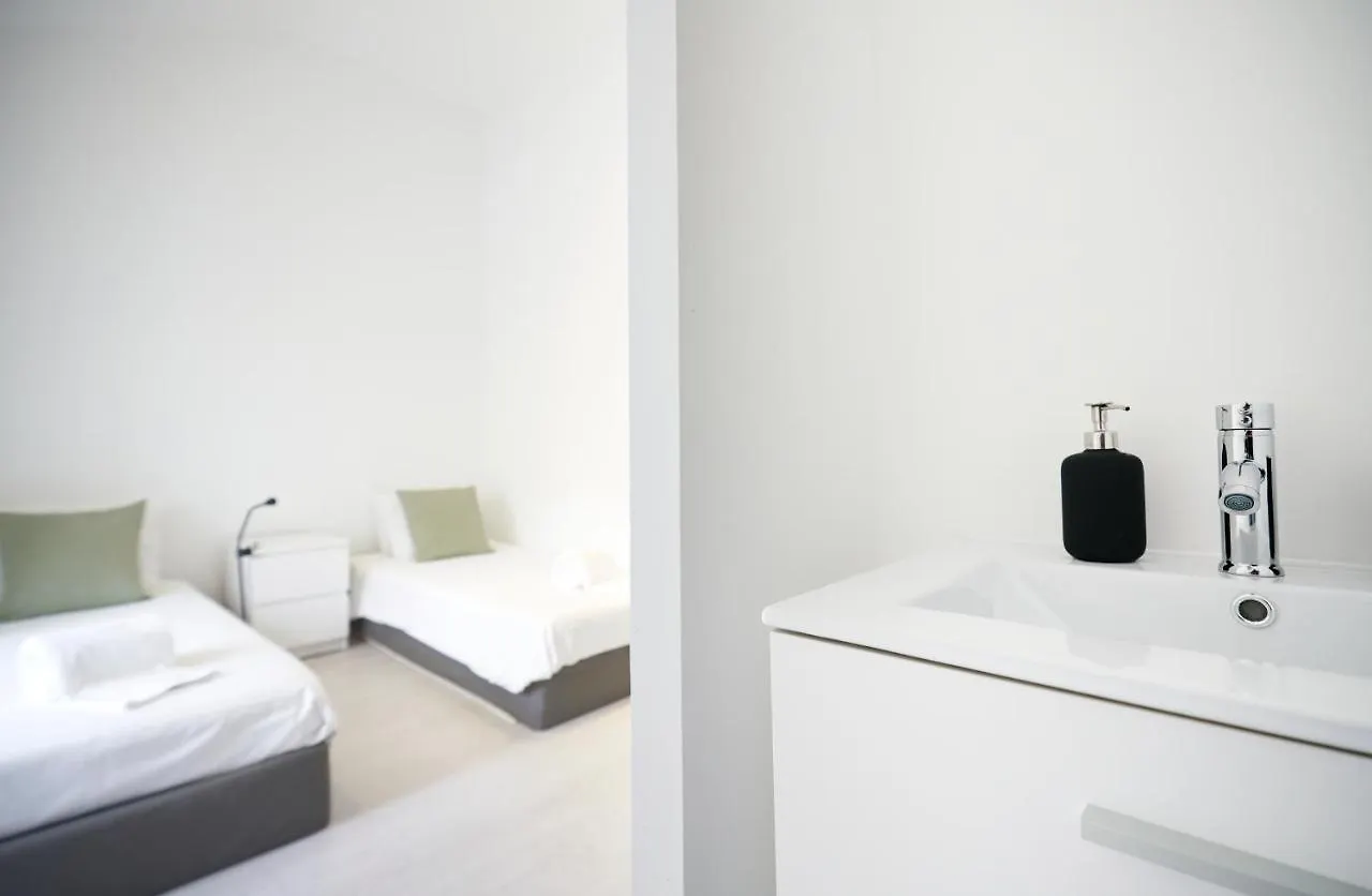 Altido Fabulous 3-Br Apartment In Western Lisboa 0*,